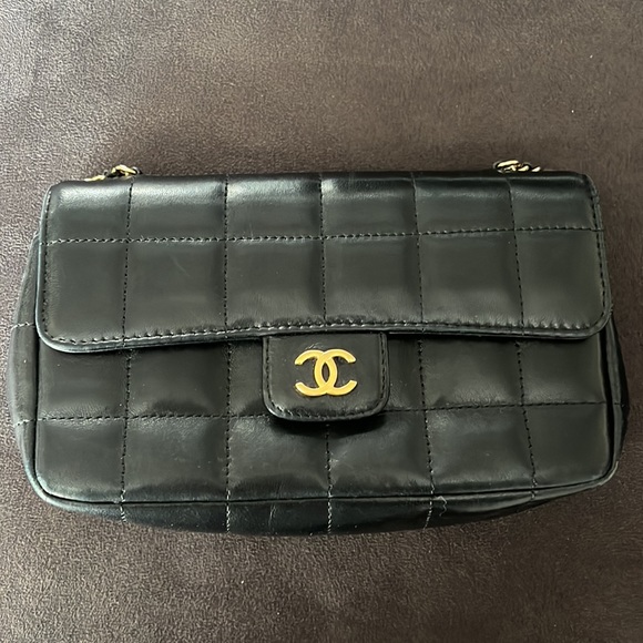 authentic CHANEL Lambskin Quilted Mini Rectangular Flap in Black - Picture 3 of 14